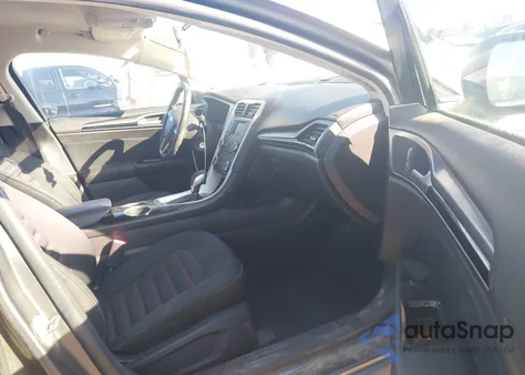 2014 Ford Fusion Se z USA, uszkodzony, nr VIN 3FA6P0H71ER110799